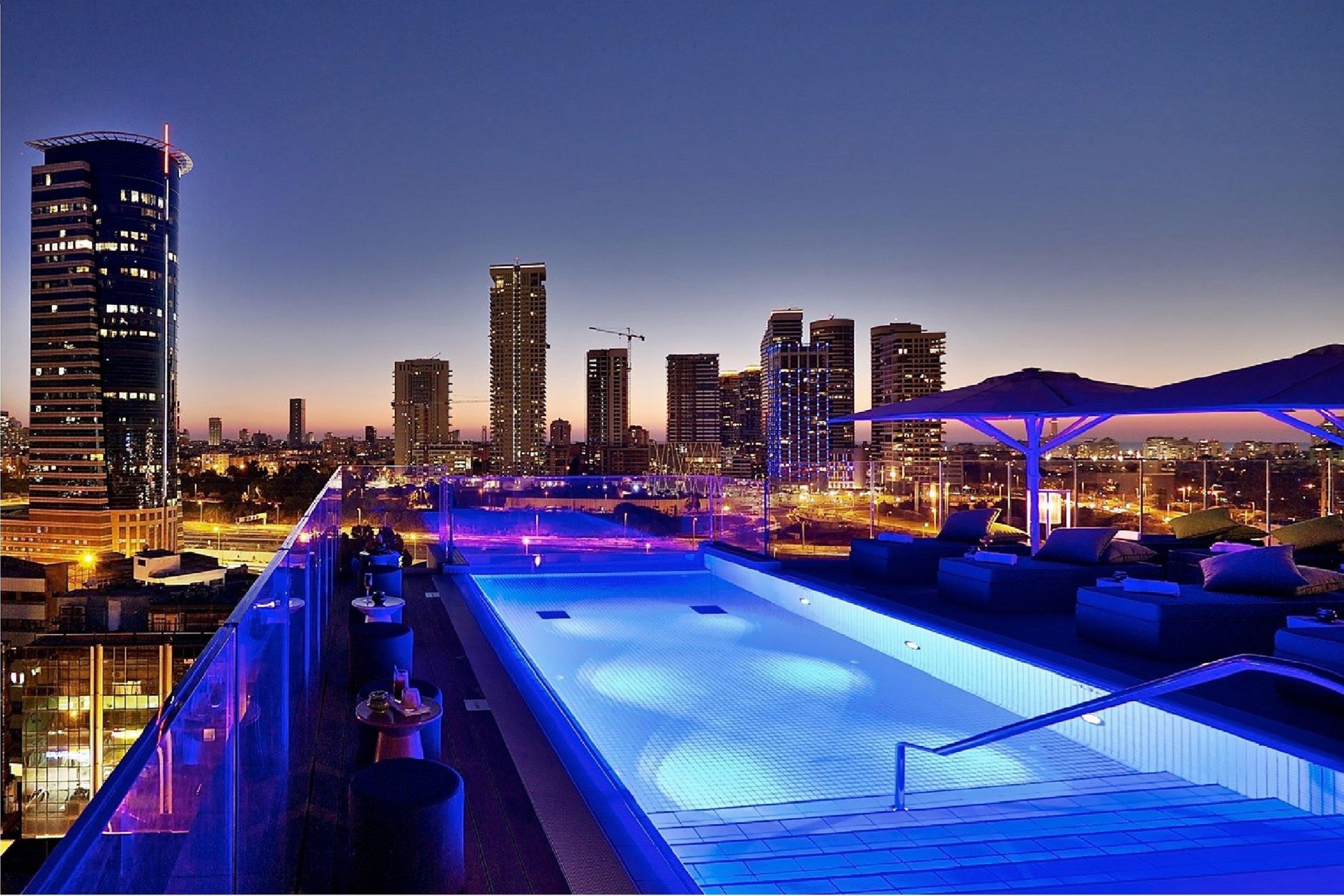 Hotel Indigo Tel Aviv - Diamond District By Ihg Giv'atayim Eksteriør bilde View from the rooftop pool